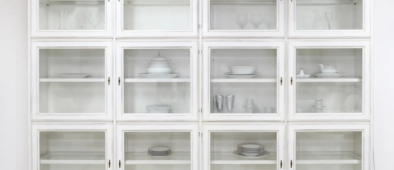 Glass door kitchen cabinet